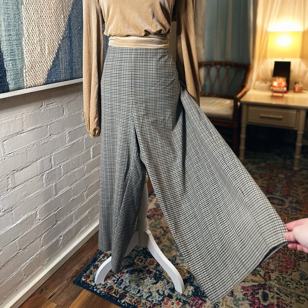 LOFT Wide-Leg Plaid Pants in Black and White
